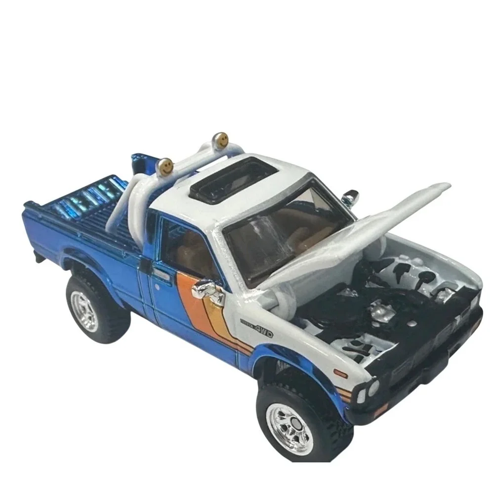 Hot Wheels‎ RLC 81 Toyota SR5 4WD Blue White Excellent Spectraflame Truck 1:64